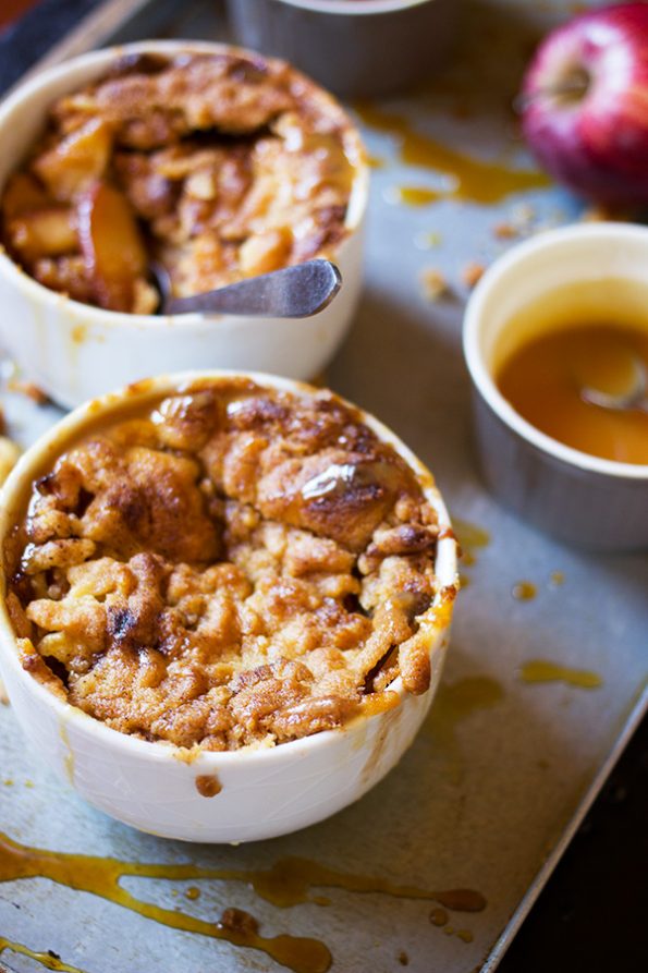 Caramel Apple Crumble - Aninas Recipes