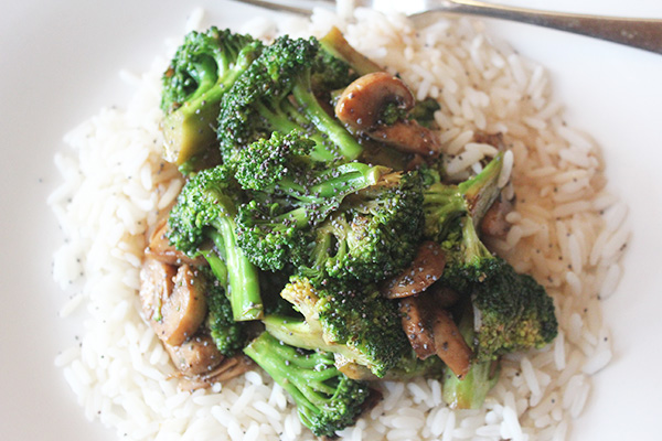 Broccoli And Mushroom Stir Fry - Aninas Recipes