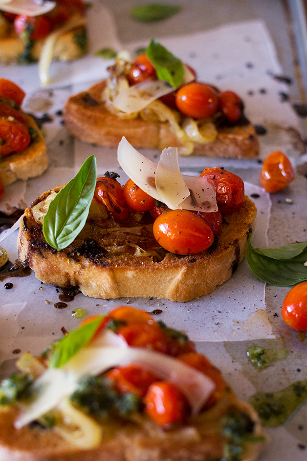 Tomato and Onion Bruschetta - aninas recipes