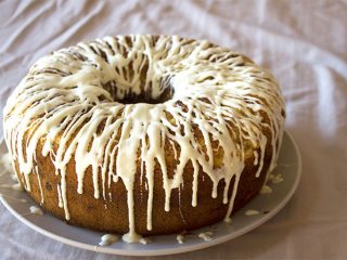 Vanilla and White Chocolate Bundt Cake - aninas recipes