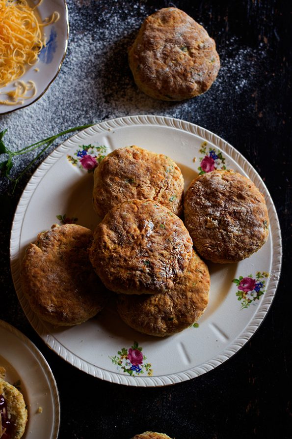 Cheese and Herb Scones - aninas recipes