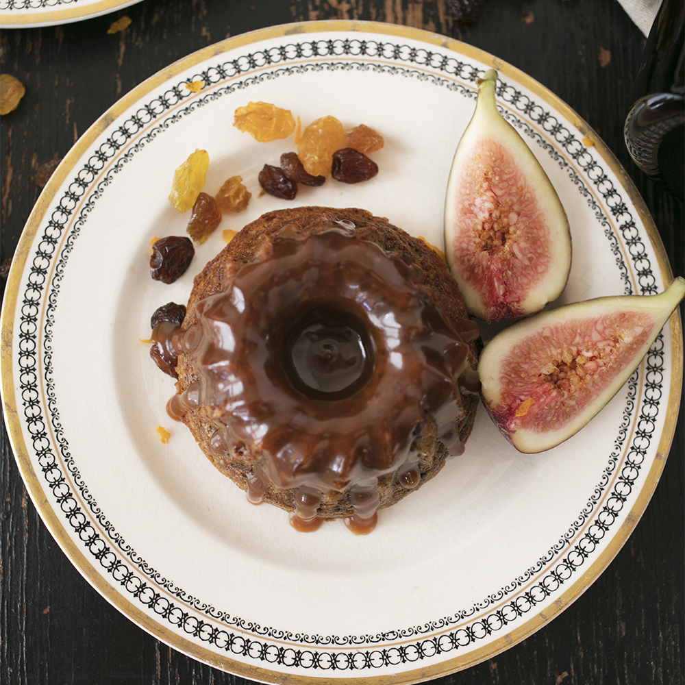 Spicy Fruit Cakes with Whiskey Caramel