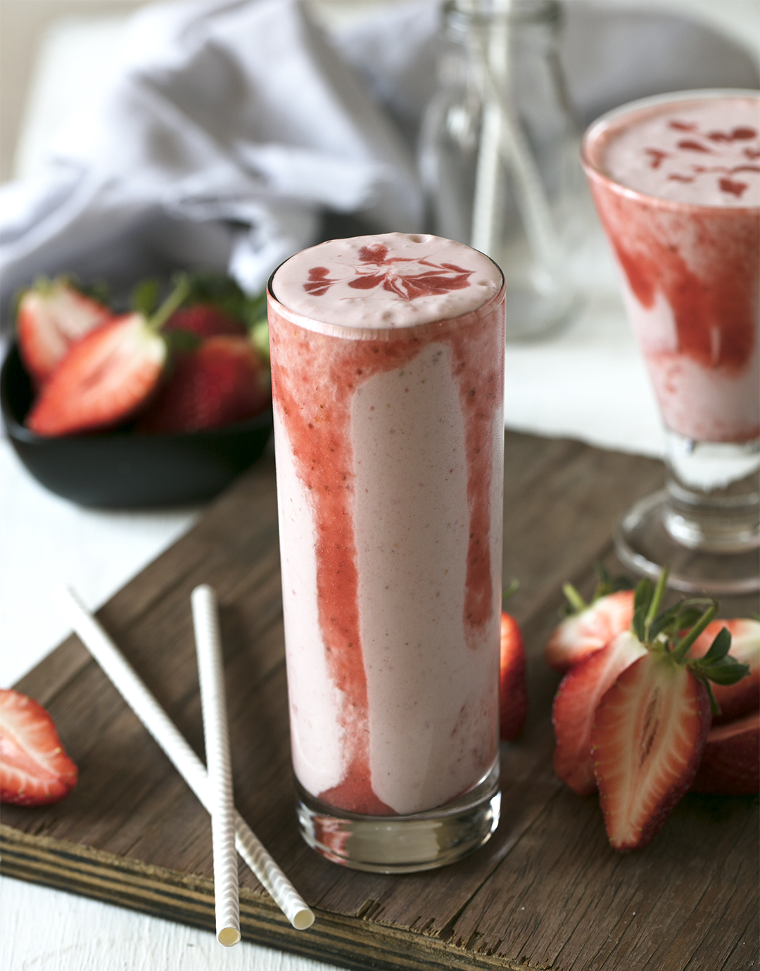 Vegan Strawberry Milkshake Aninas Recipes